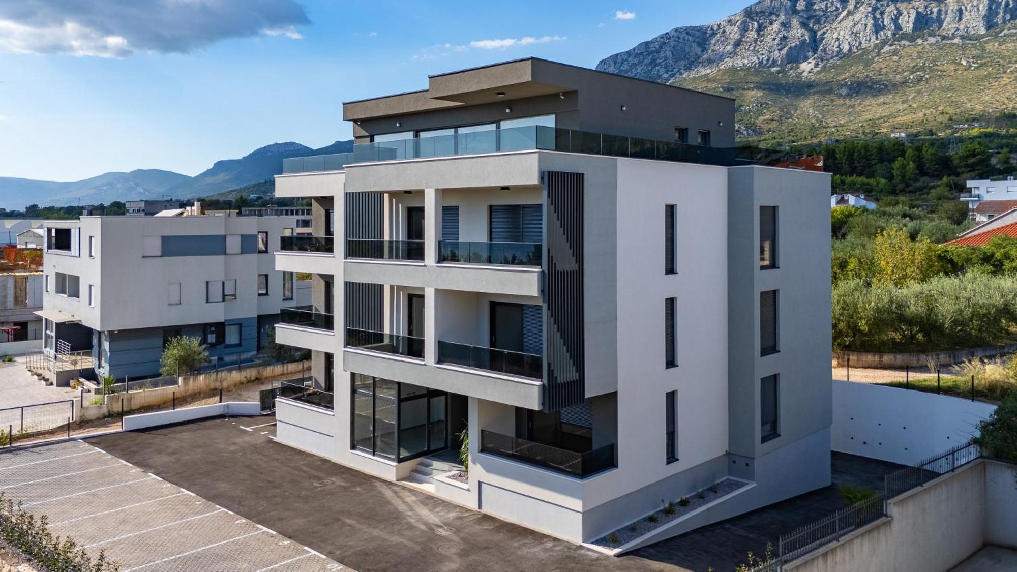 Luxury Olive Kastela
